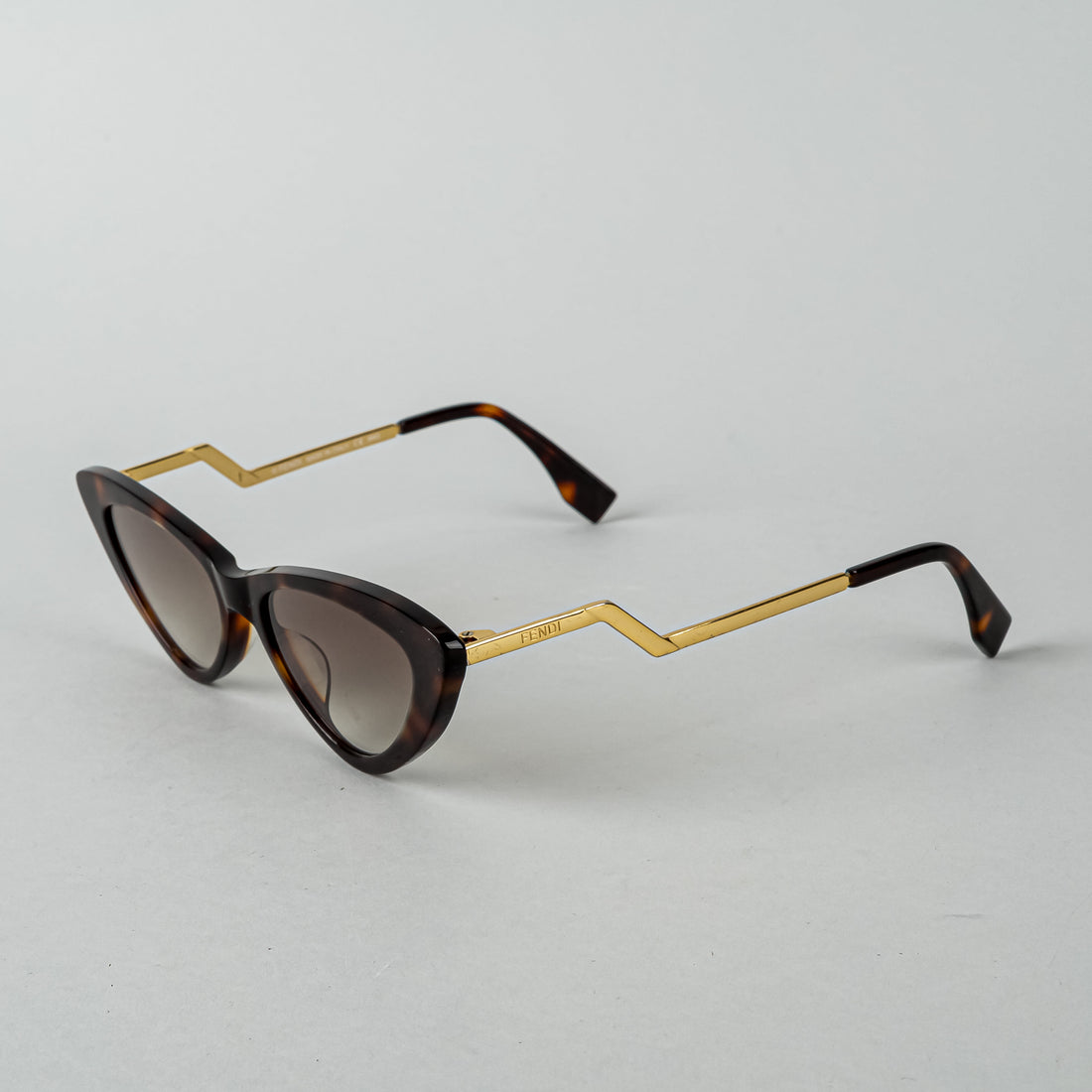 FENDI Cat-Eye Havana Sunglasses