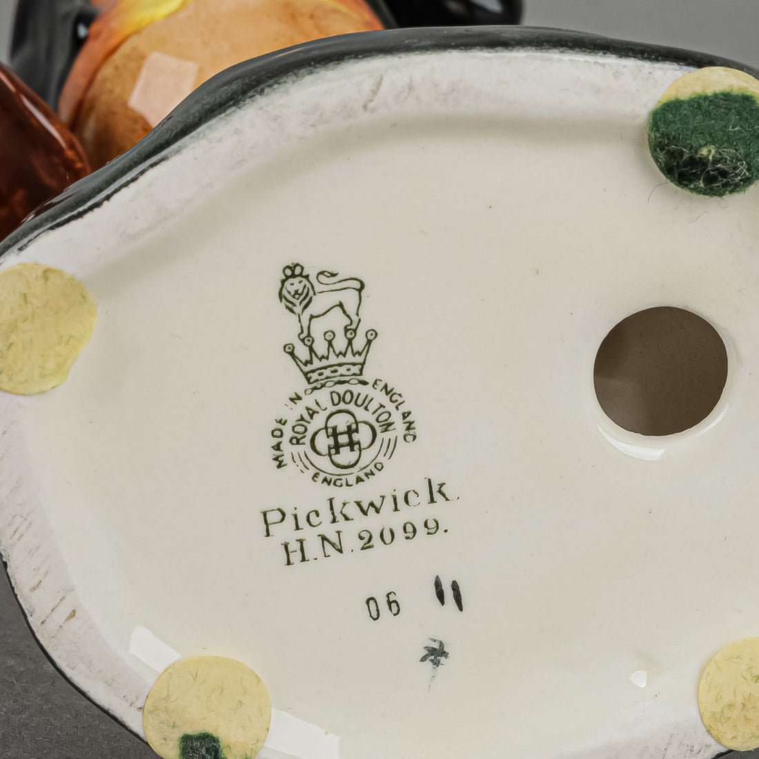 ROYAL DOULTON Figurine Pickwick HN 2099 H7.5" Dickens Series Three