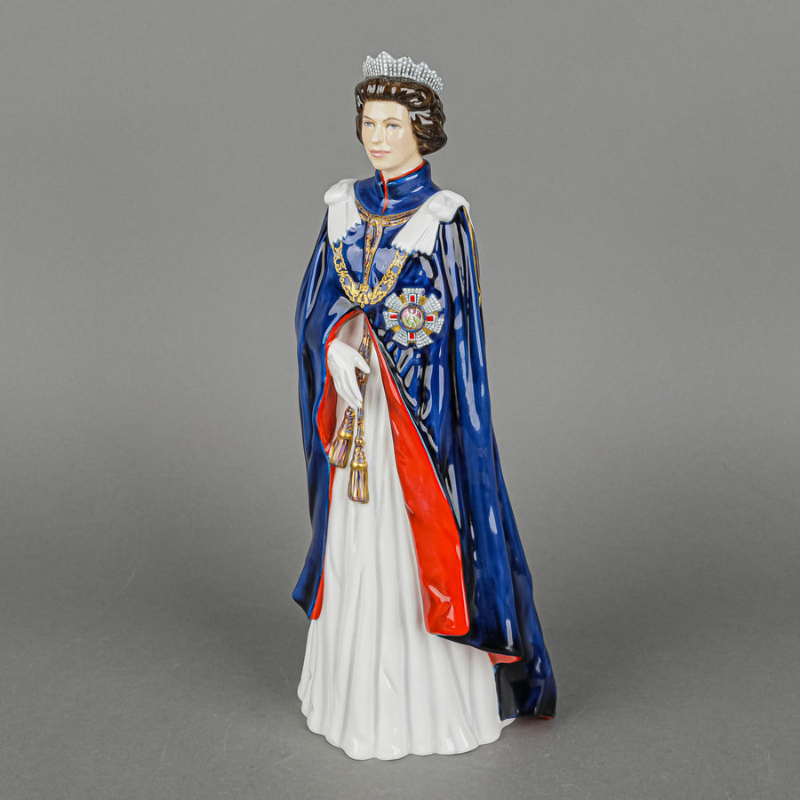 ROYAL DOULTON Figurine Her Majesty Queen Elizabeth II HN 2878