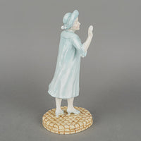 ROYAL DOULTON Figurine HM Queen Elizabeth The Queen Mother HN 4086
