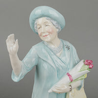 ROYAL DOULTON Figurine HM Queen Elizabeth The Queen Mother HN 4086