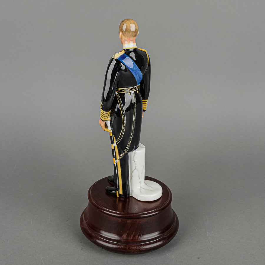 ROYAL DOULTON Figurine HRH Prince Philip Duke Of Edinburgh HN 2386