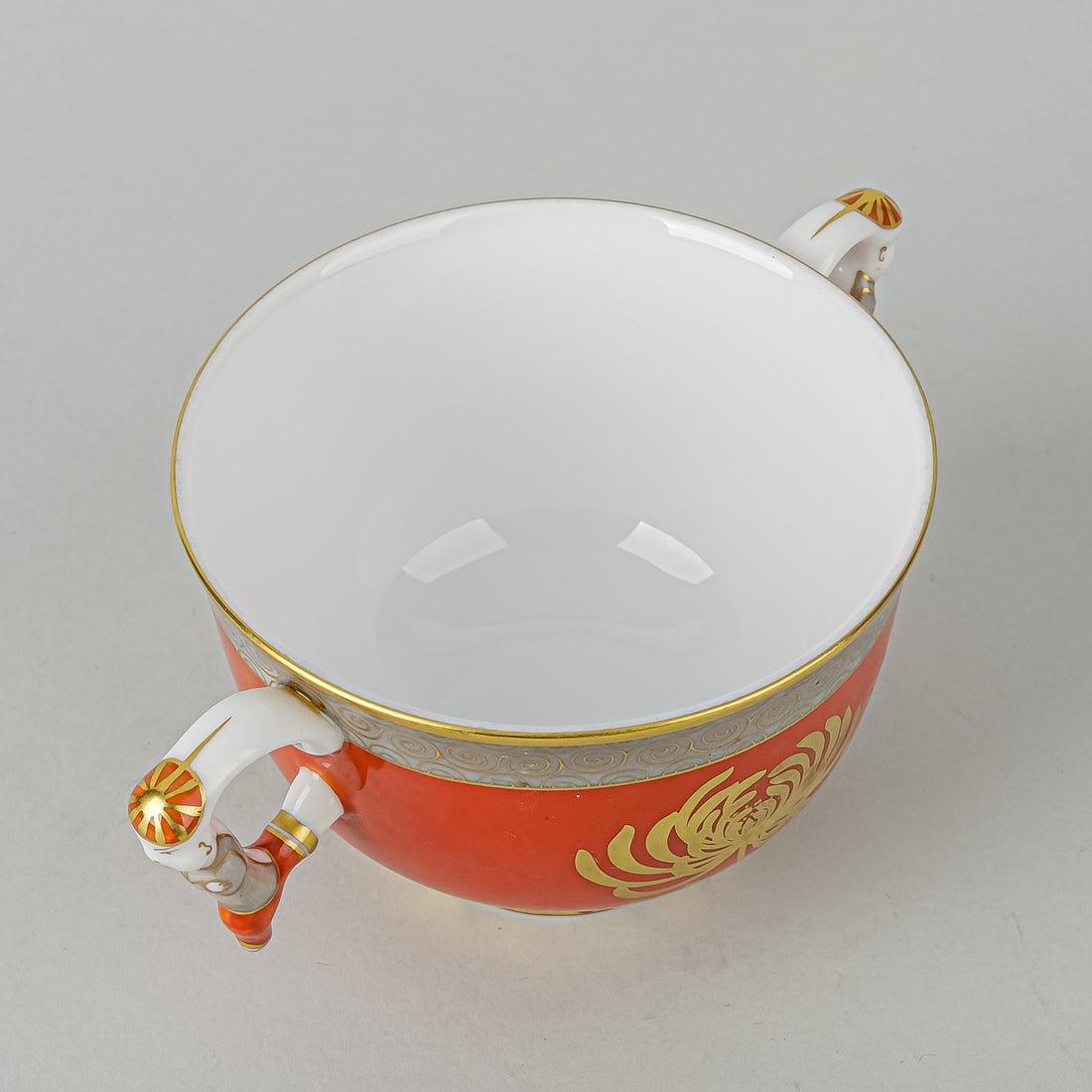 HEREND Golden Chrysanthemum Cup & Saucer 336