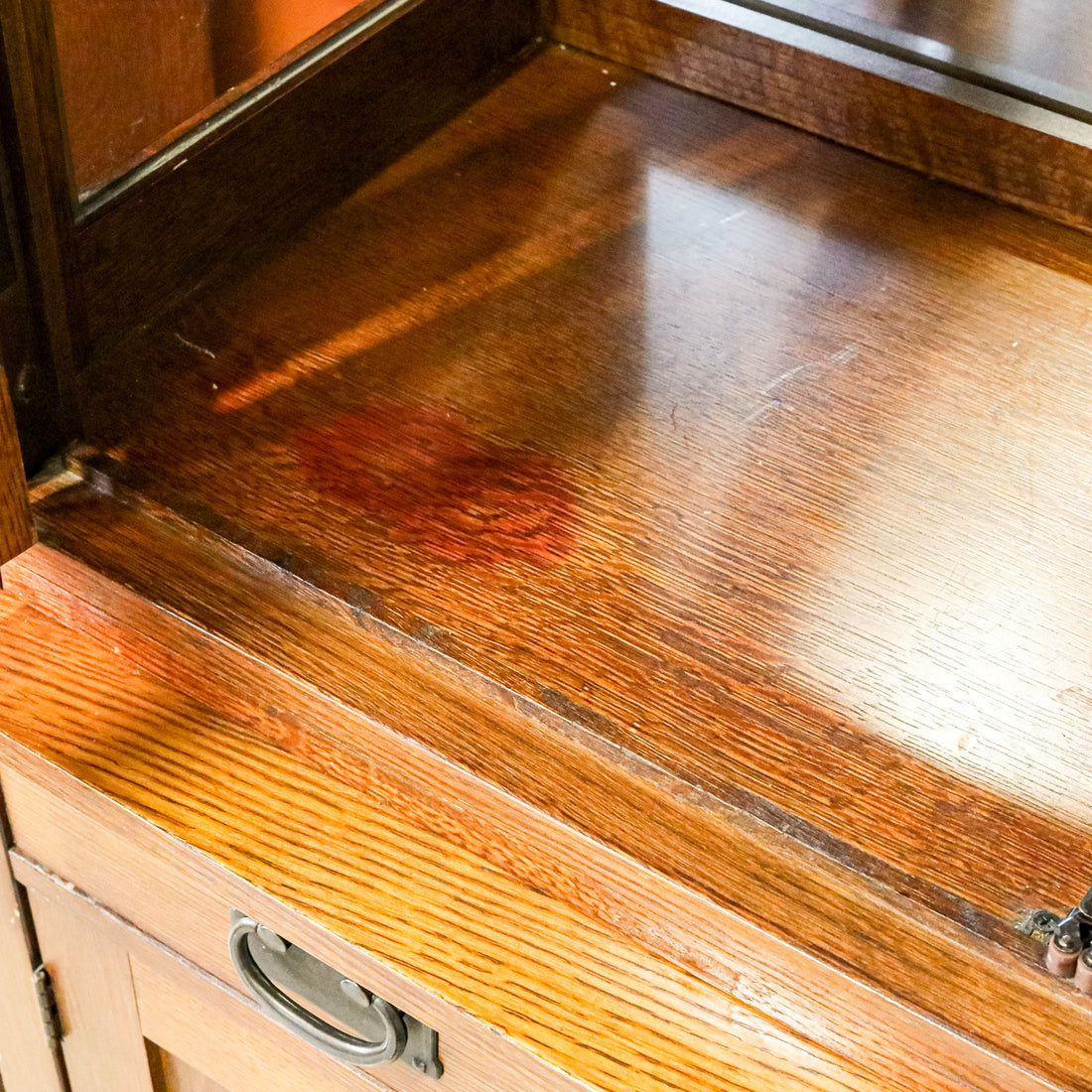 BASSETT Mission Oak China Cabinet