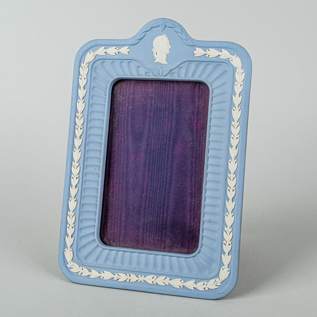 WEDGWOOD White On Blue Jasperware 3.5x5.5 Photo Frame