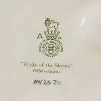 ROYAL DOULTON Figurine Pride of the Shires & Foal HN 2528