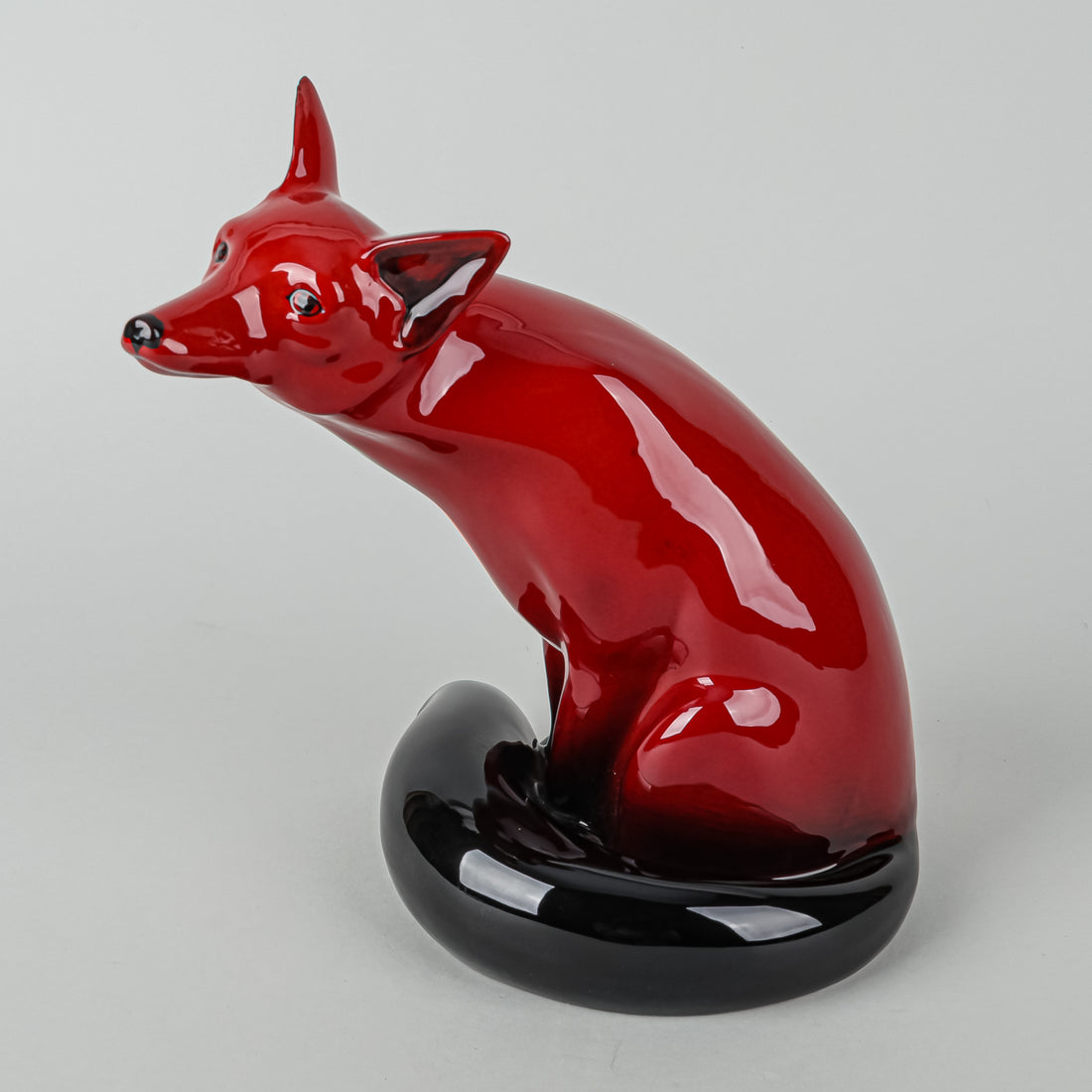 ROYAL DOULTON Figurine Fox Flambe HN 130