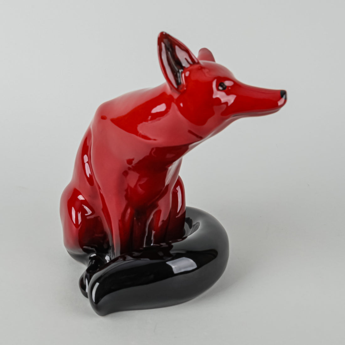 ROYAL DOULTON Figurine Fox Flambe HN 130