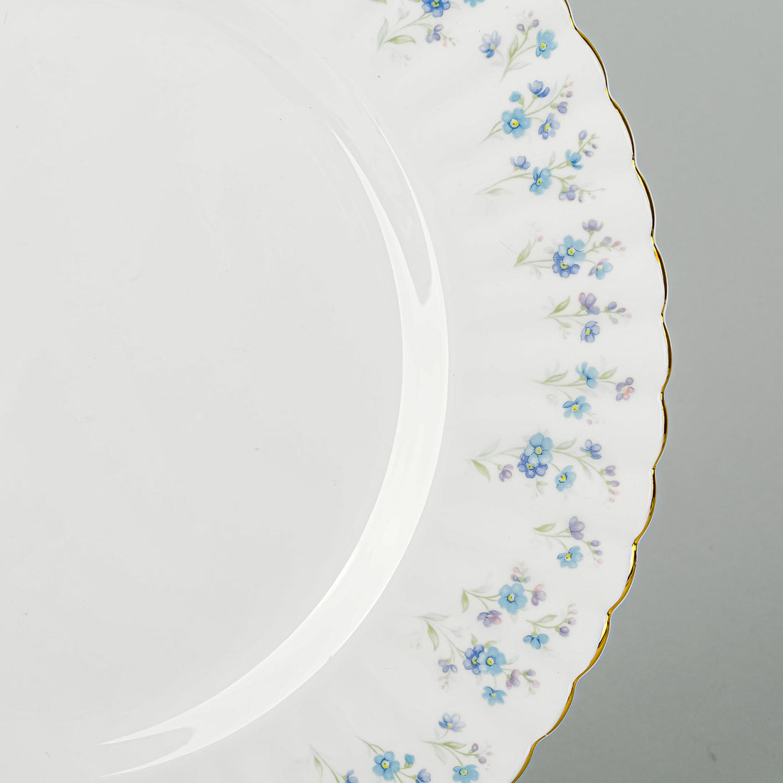 ROYAL ALBERT Memory Lane 7 Place Settings Plus Extras