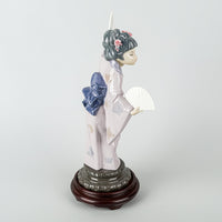 LLADRO Figurine Japanese Girl With Fans 4991