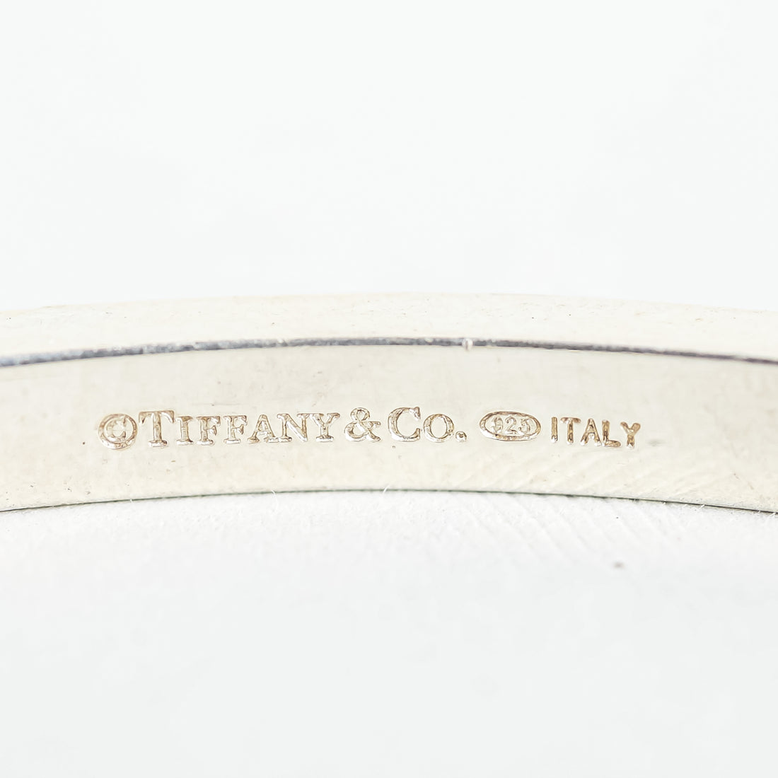 TIFFANY & CO Vintage Narrow Bangle