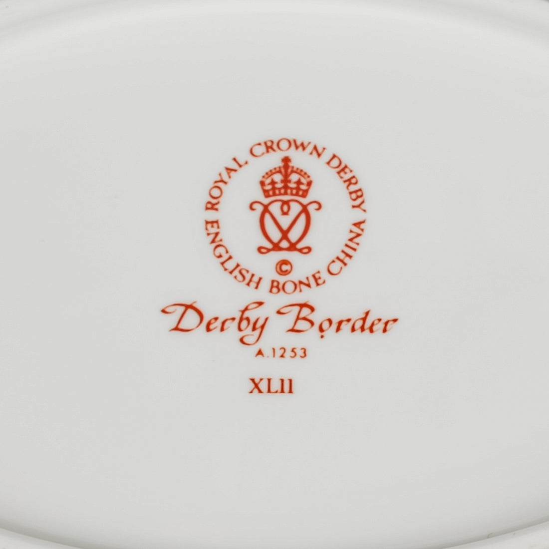 ROYAL CROWN DERBY Derby Border A1253 Gravy Boat And Stand