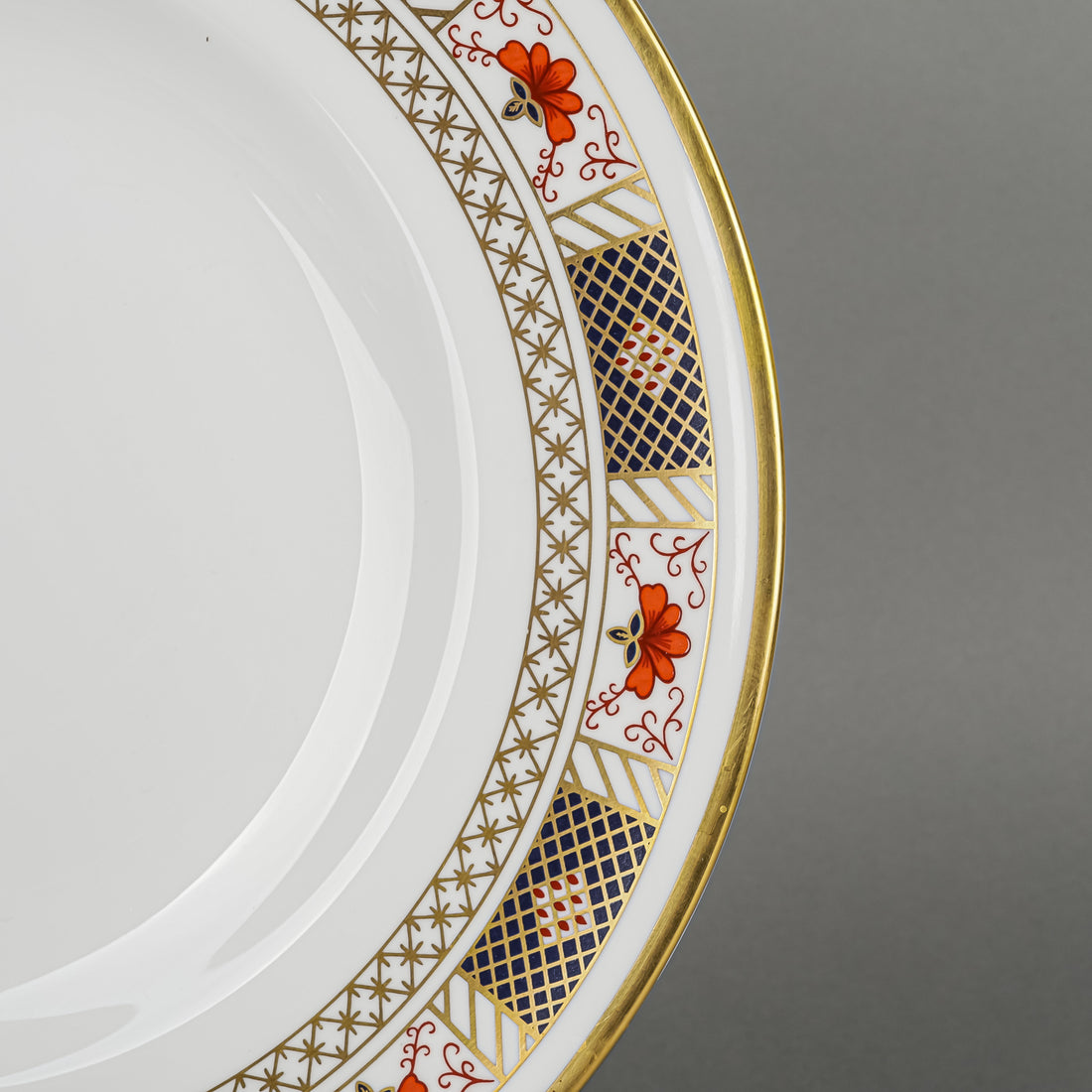 ROYAL CROWN DERBY Derby Border A1253 12 Place Settings