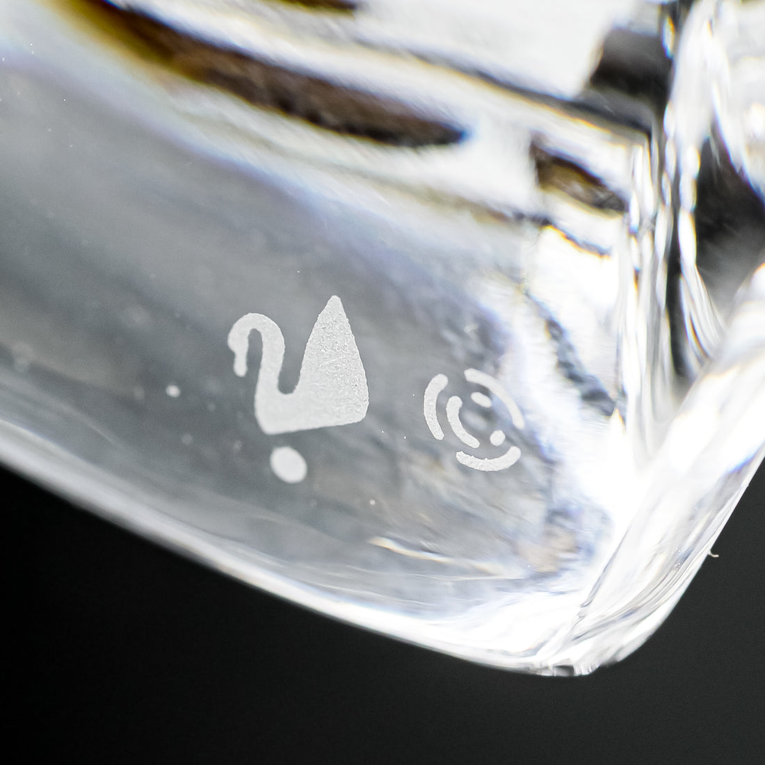 SWAROVSKI Dolphin On A Wave 190365