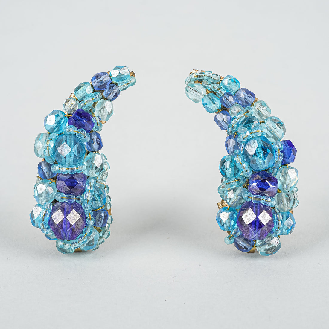 Vintage COPPOLA E TOPPO Blue Bead Paisley-Shaped Clip-on Earrings
