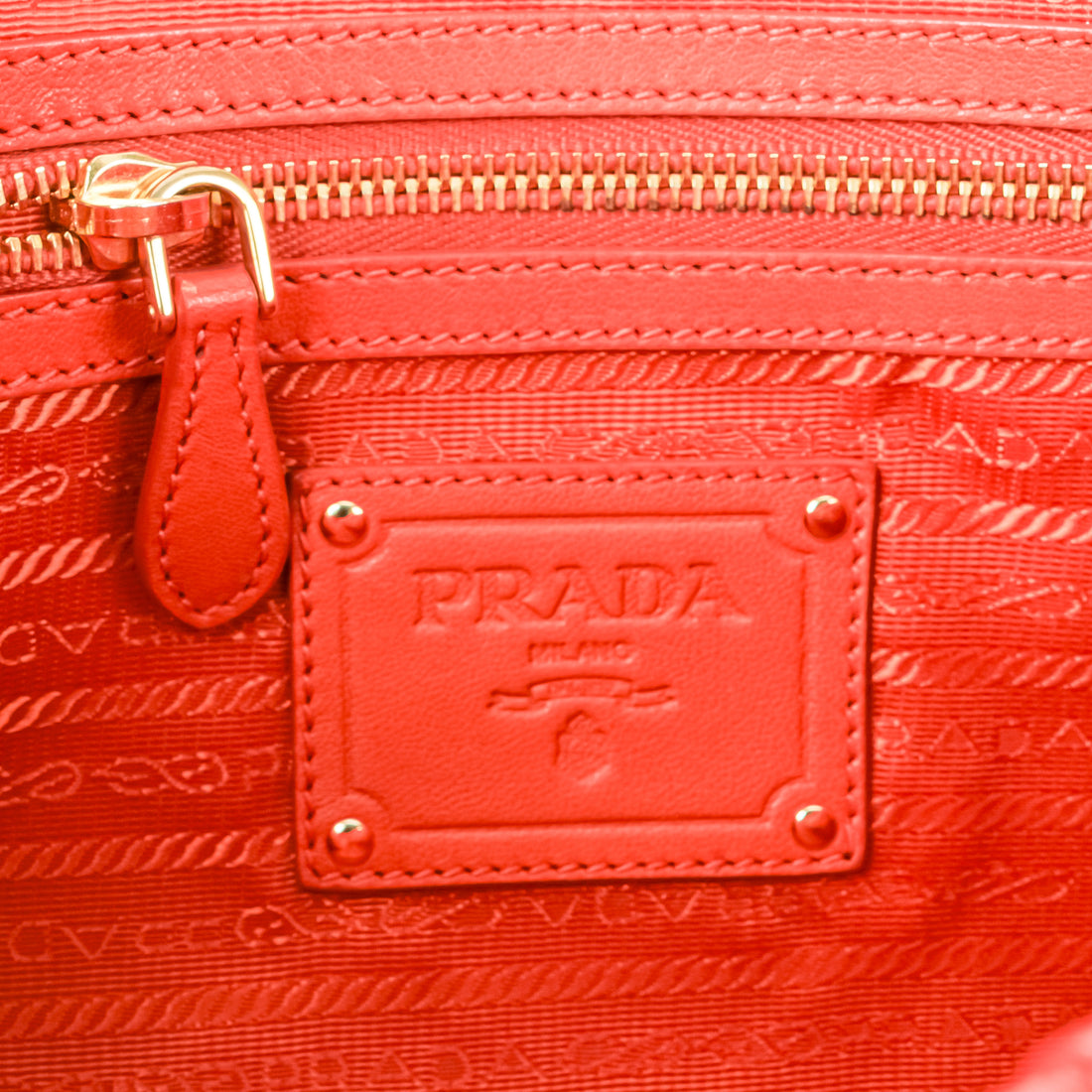 PRADA Vernice Gaufre Clutch - Orange Patent Leather