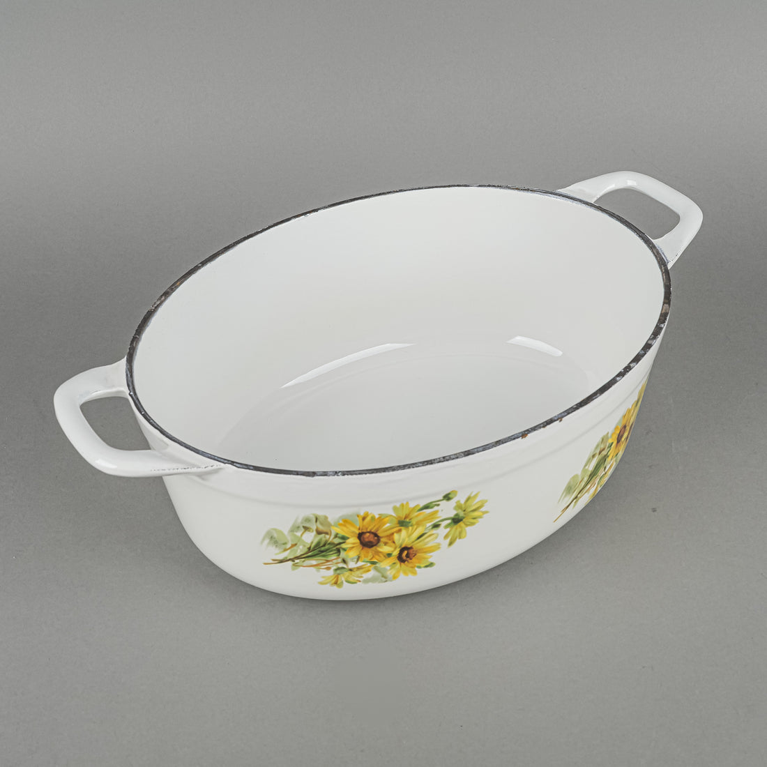 FE BELGIUM Descoware Enamel Cast Iron Oval Lidded French Oven