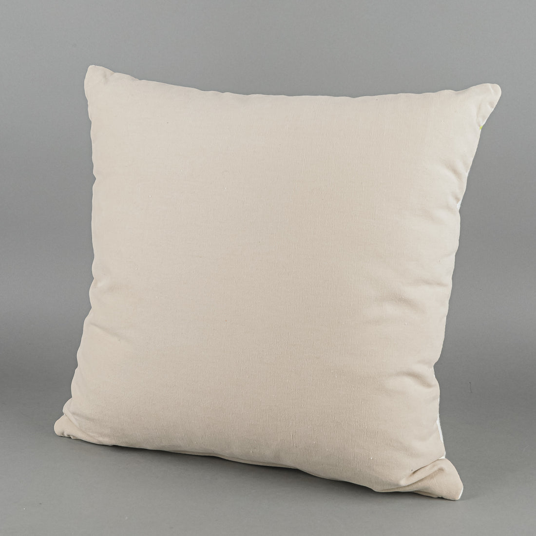 TISSAGE ART DE LYS Jacquard Pillow - Floral