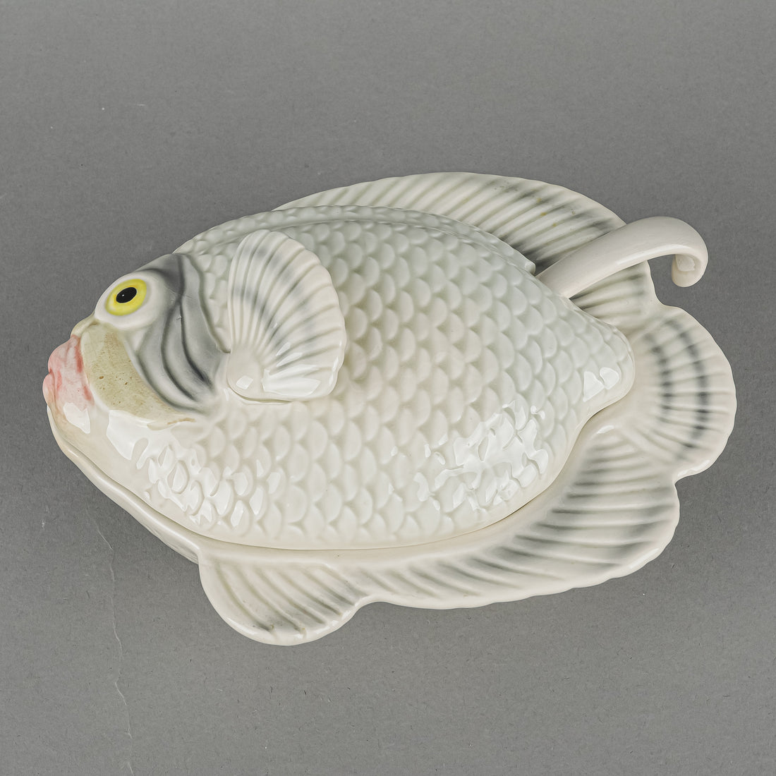 FITZ & FLOYD Fish Covered Tureen And Ladle 3Pcs