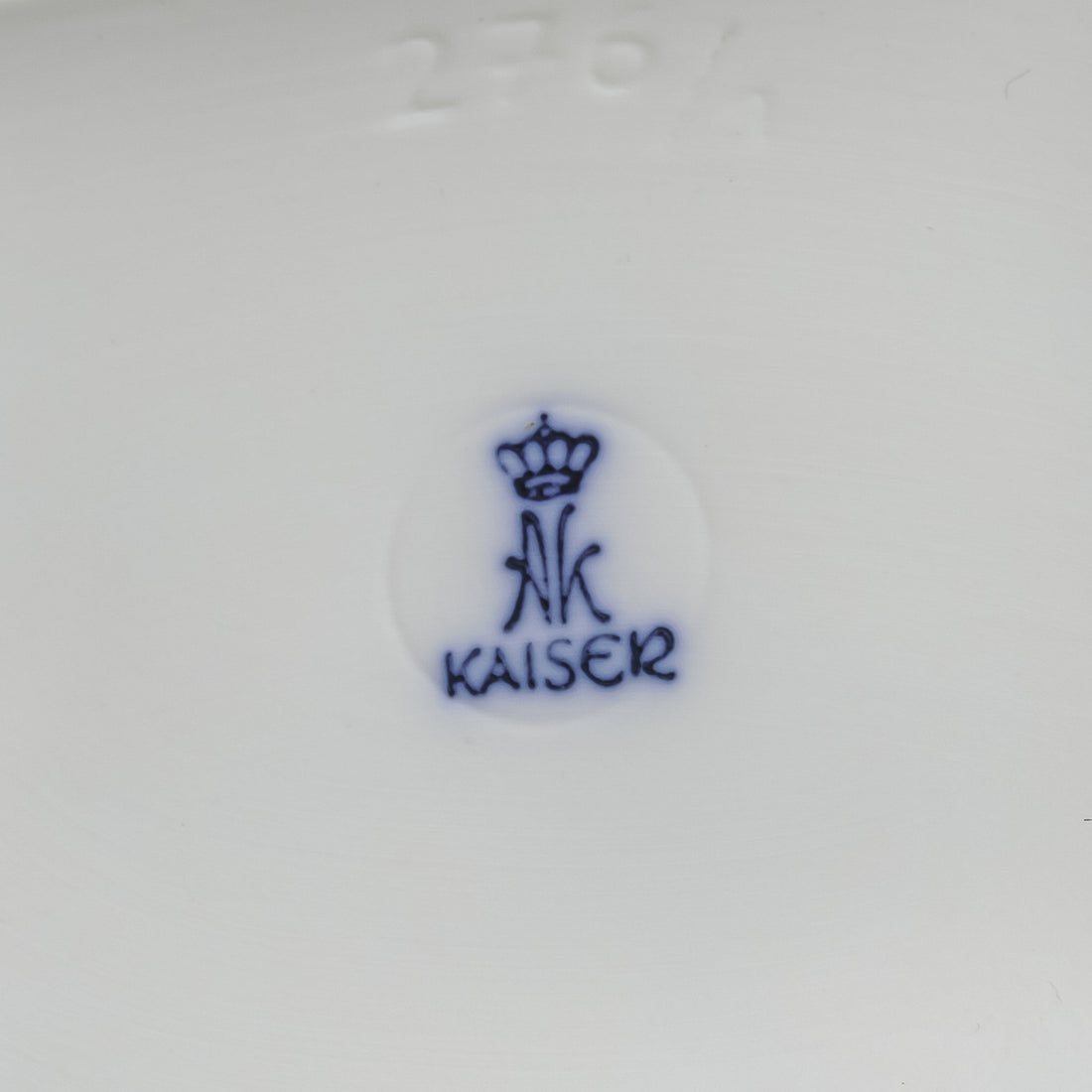 KAISER Fossil White Bisque Optical Art Vase 276/1