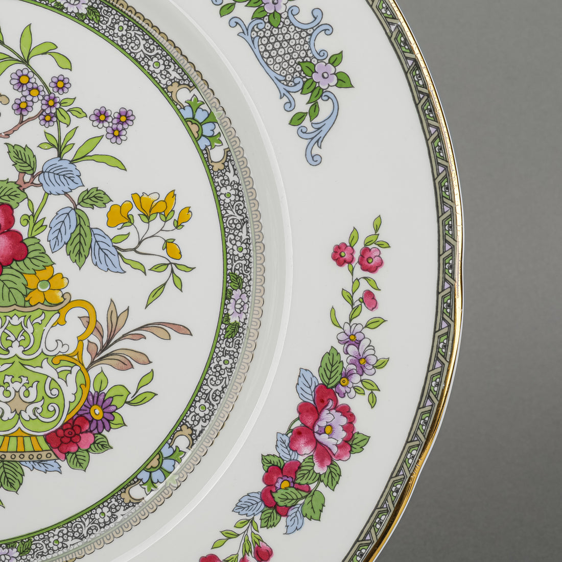 PARAGON Tree of Kashmir 6 Place Settings Plus Extras