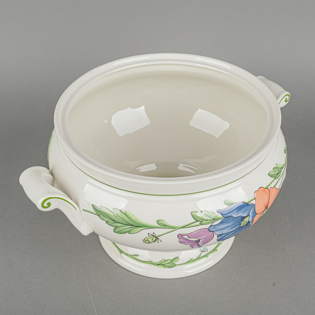 VILLEROY & BOCH Amapola Covered Soup Tureen