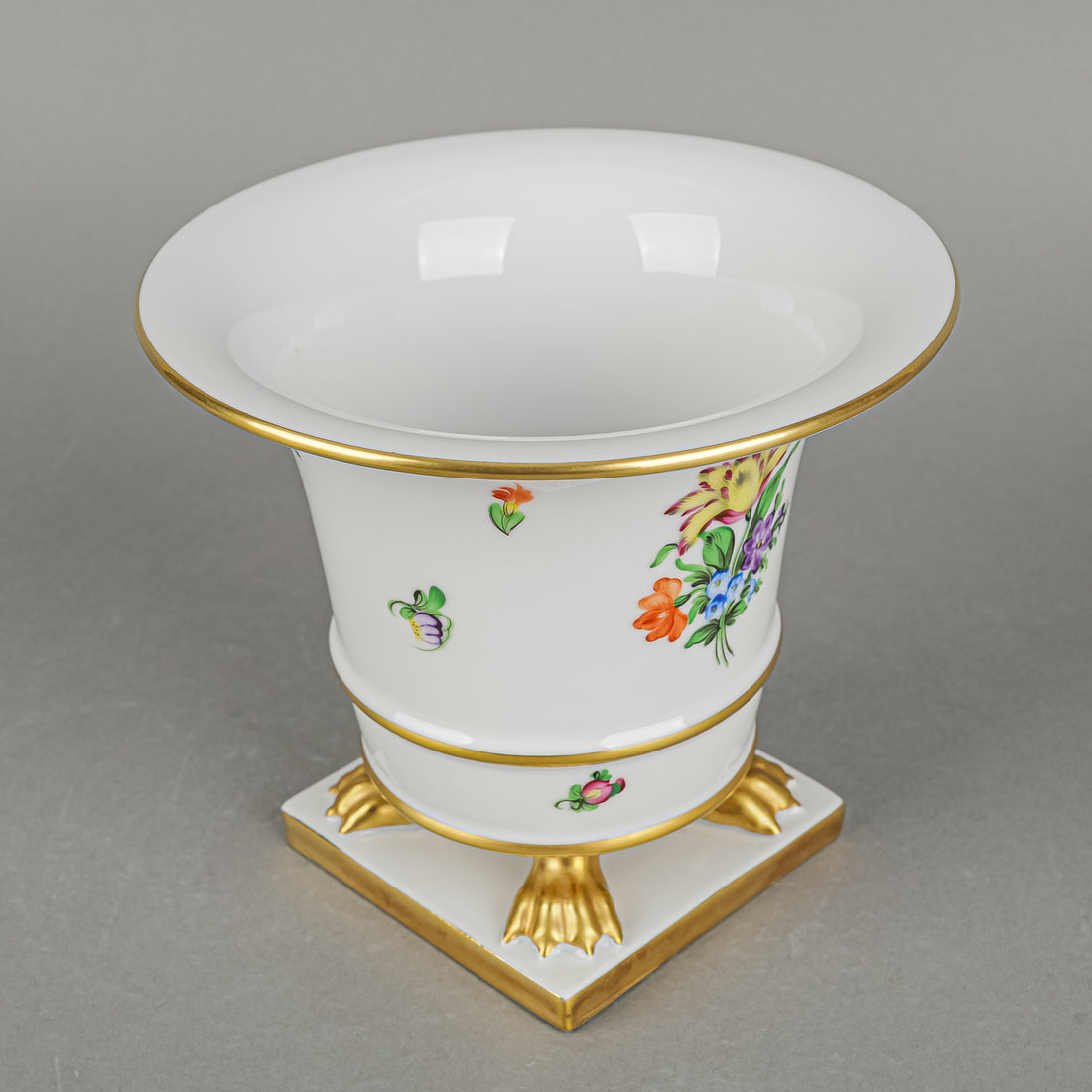 HEREND Printemps Empire Vase 6402