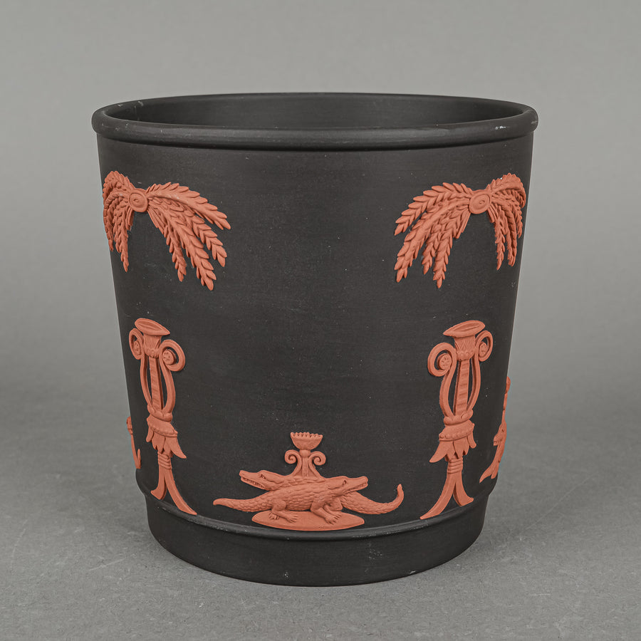 WEDGWOOD Red On Basalt Black Jasperware Cachepot