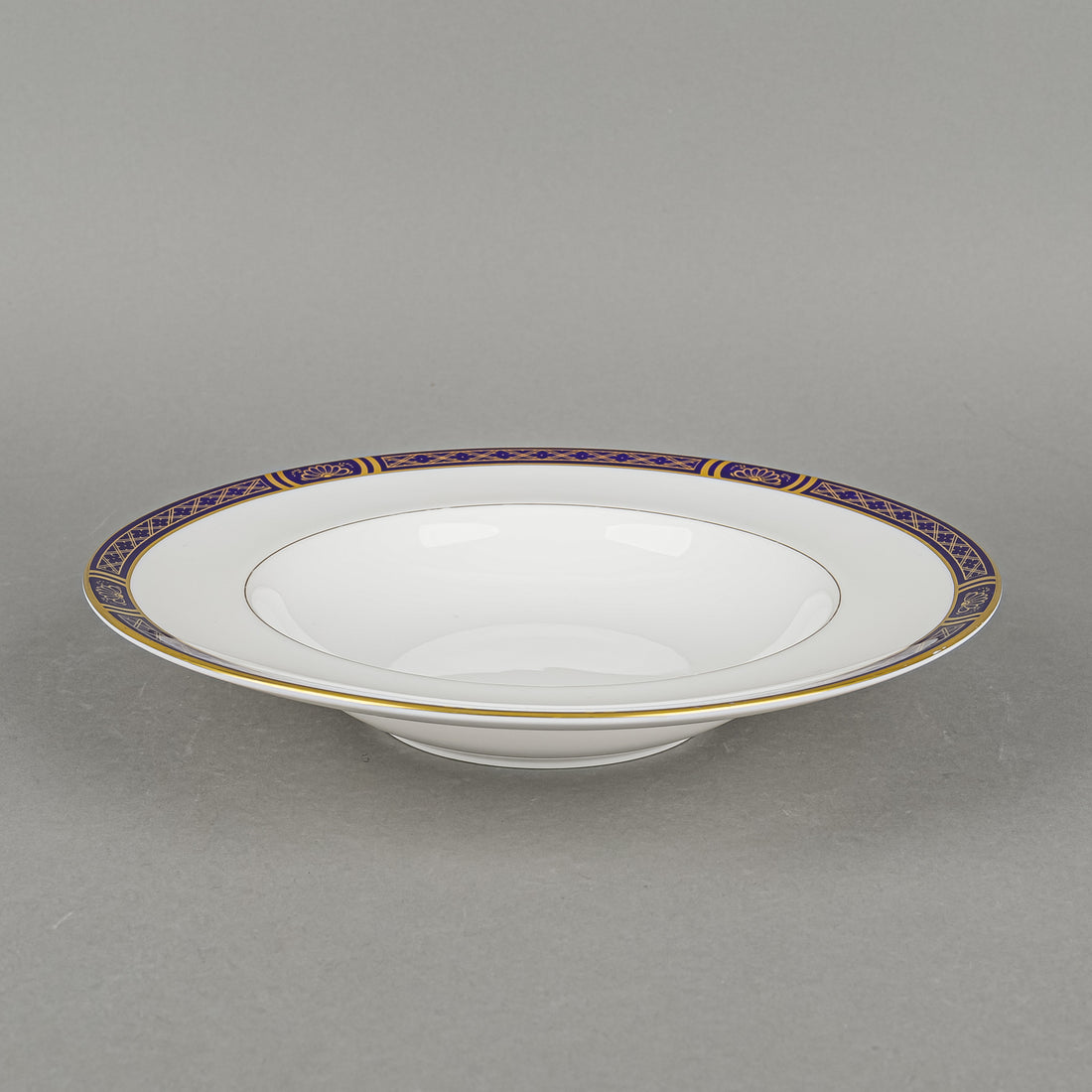 ROYAL WORCESTER  Mountbatten Soup Plates Set/7