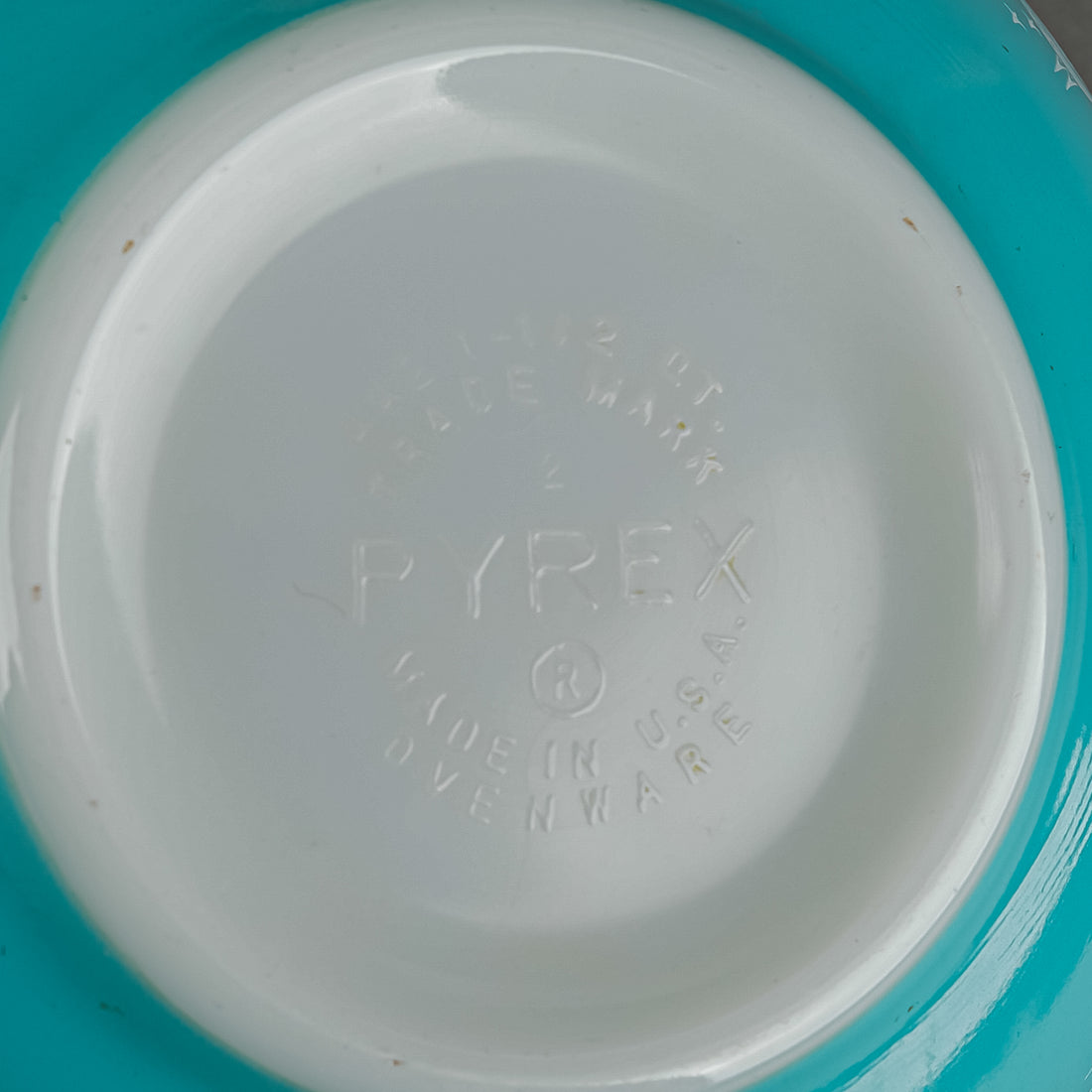 PYREX Butterprint Cinderella Bowl Set/4