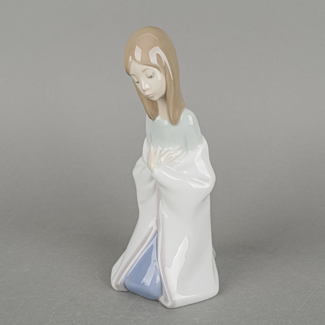 LLADRO Virgin Mary 4671  Nativity