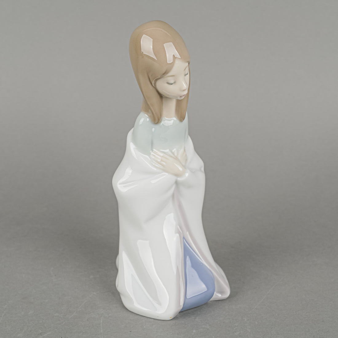 LLADRO Virgin Mary 4671  Nativity