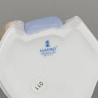 LLADRO Virgin Mary 4671  Nativity