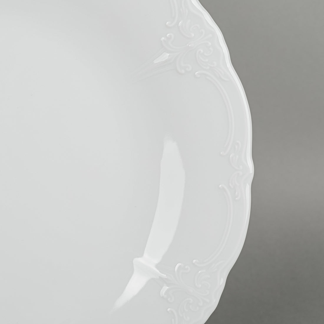 HUTSCHENREUTHER Baroness Duchess White 8 Place Settings Plus Extras