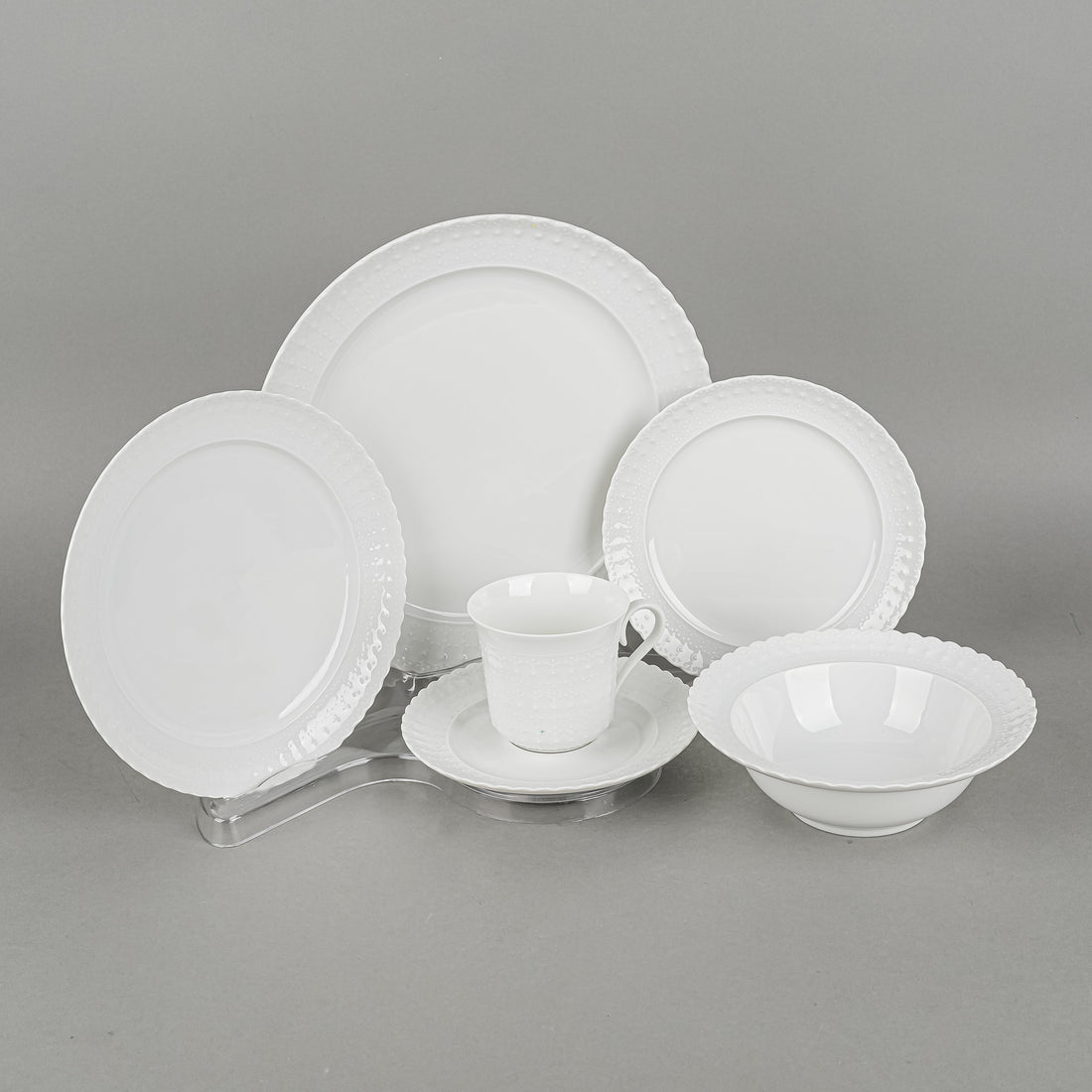TIRSCHENREUTH Mozart White 8 Place Settings Plus Extras