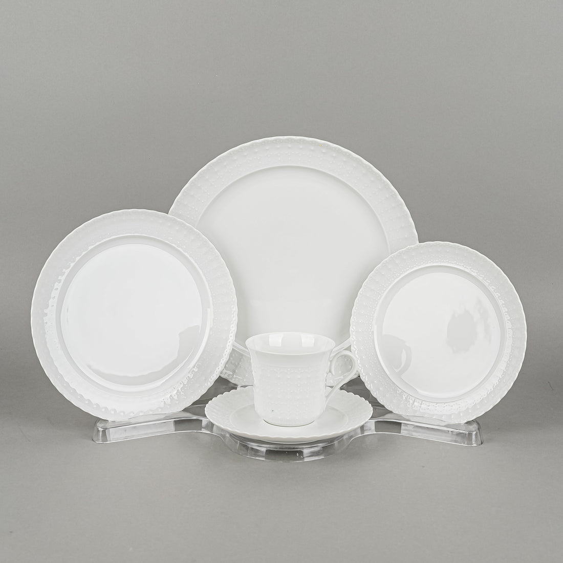 TIRSCHENREUTH Mozart White 8 Place Settings Plus Extras