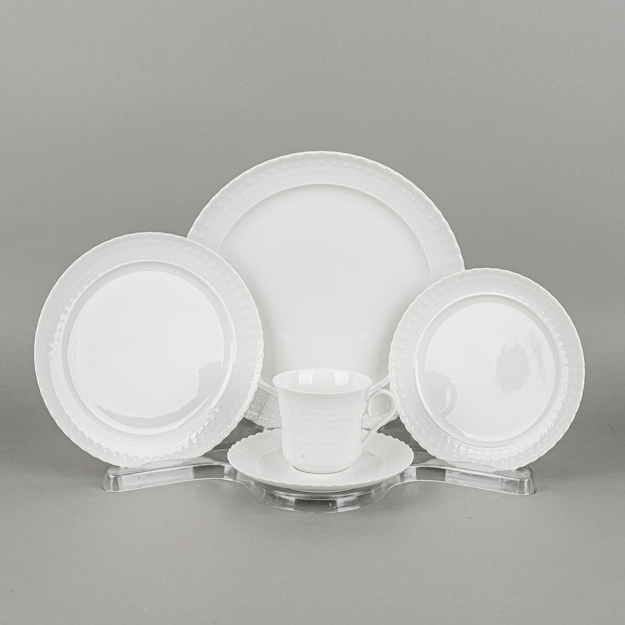TIRSCHENREUTH Mozart White 8 Place Settings Plus Extras