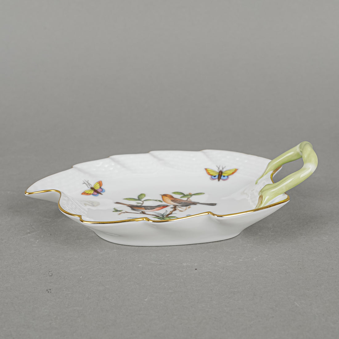 HEREND Rothschild Bird Leaf Dish