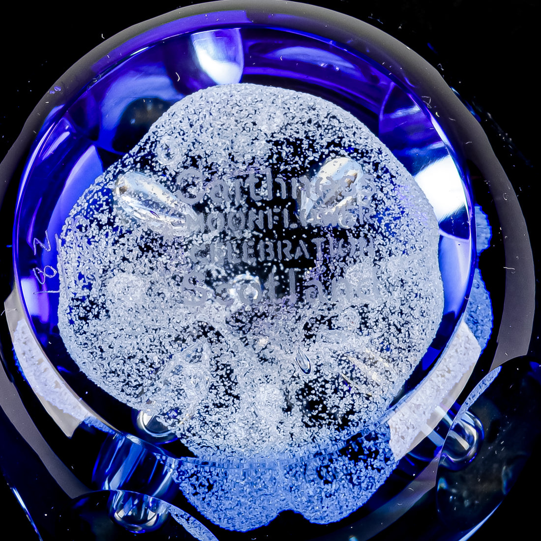 CAITHNESS Moonflower Celebration Art Glass Paperweight