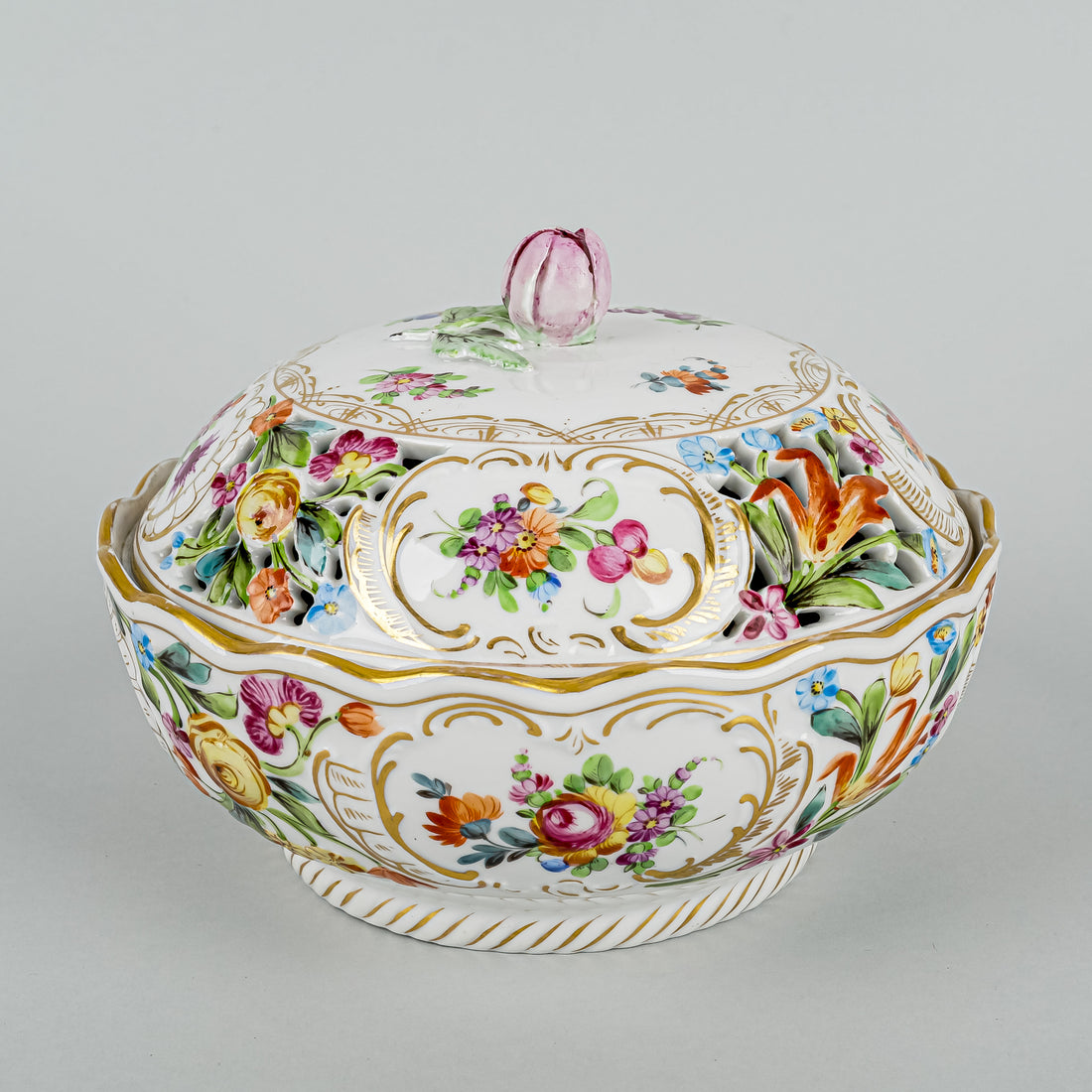 CARL THIEME DRESDEN Hand Painted Pierced Lidded Bowl
