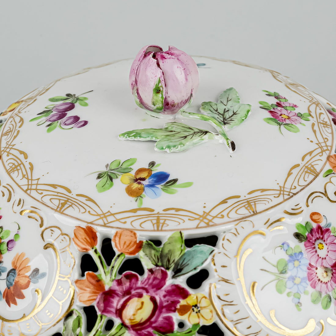 CARL THIEME DRESDEN Hand Painted Pierced Lidded Bowl