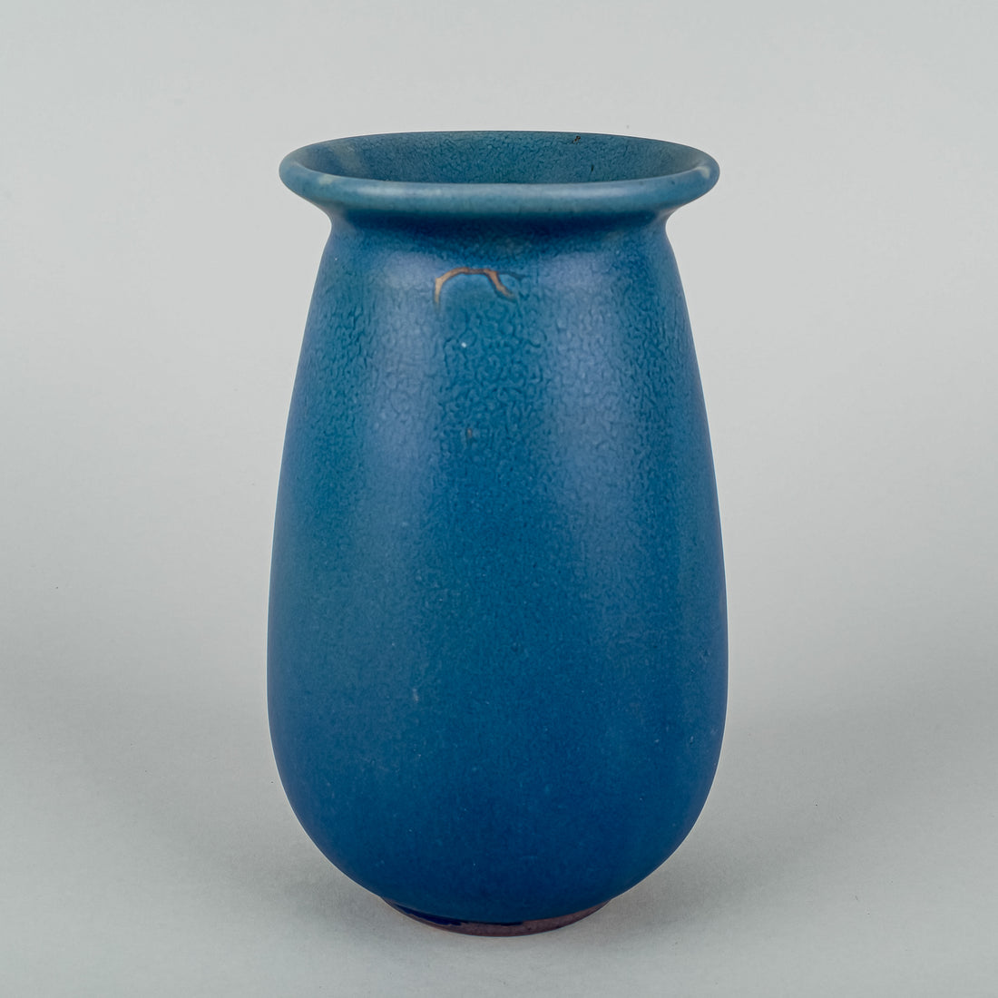 ROOKWOOD POTTERY Blue Ceramic Vase XIX/1909