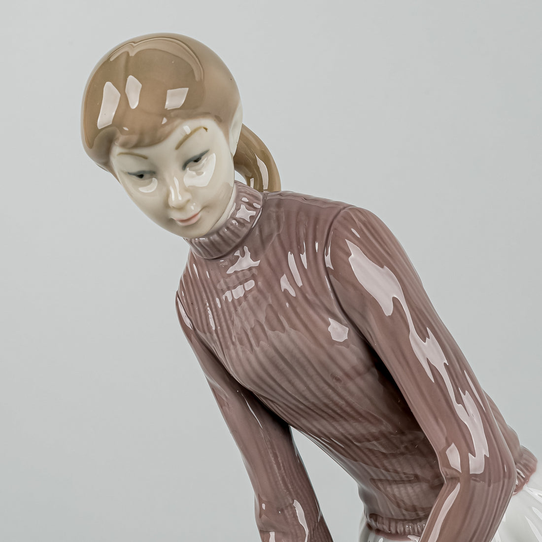 LLADRO Figurine Golf Player - Woman 4851 - Around The Block
