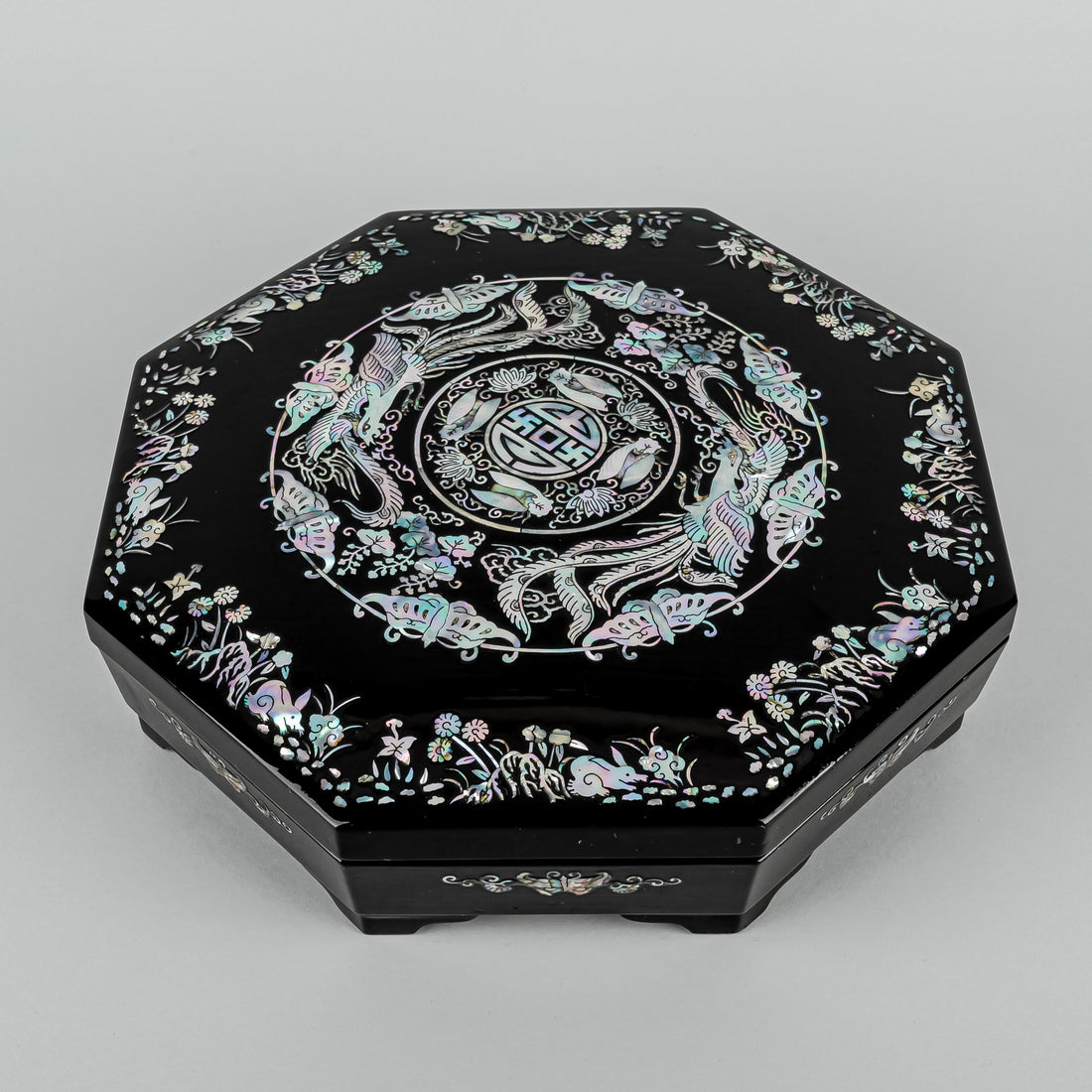 Asian Lacquer And Mother-Of-Pearl Octagonal Covered Box