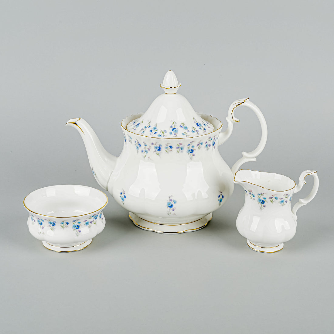 RA Memory Lane Tea Service 4 Pieces