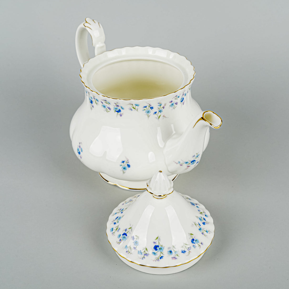 RA Memory Lane Tea Service 4 Pieces