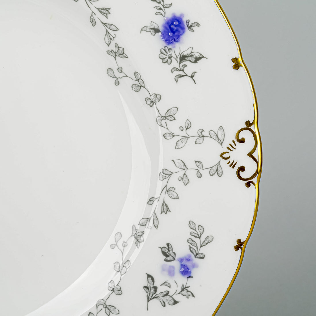 ROYAL CROWN DERBY Delphine Plates 13 Pieces