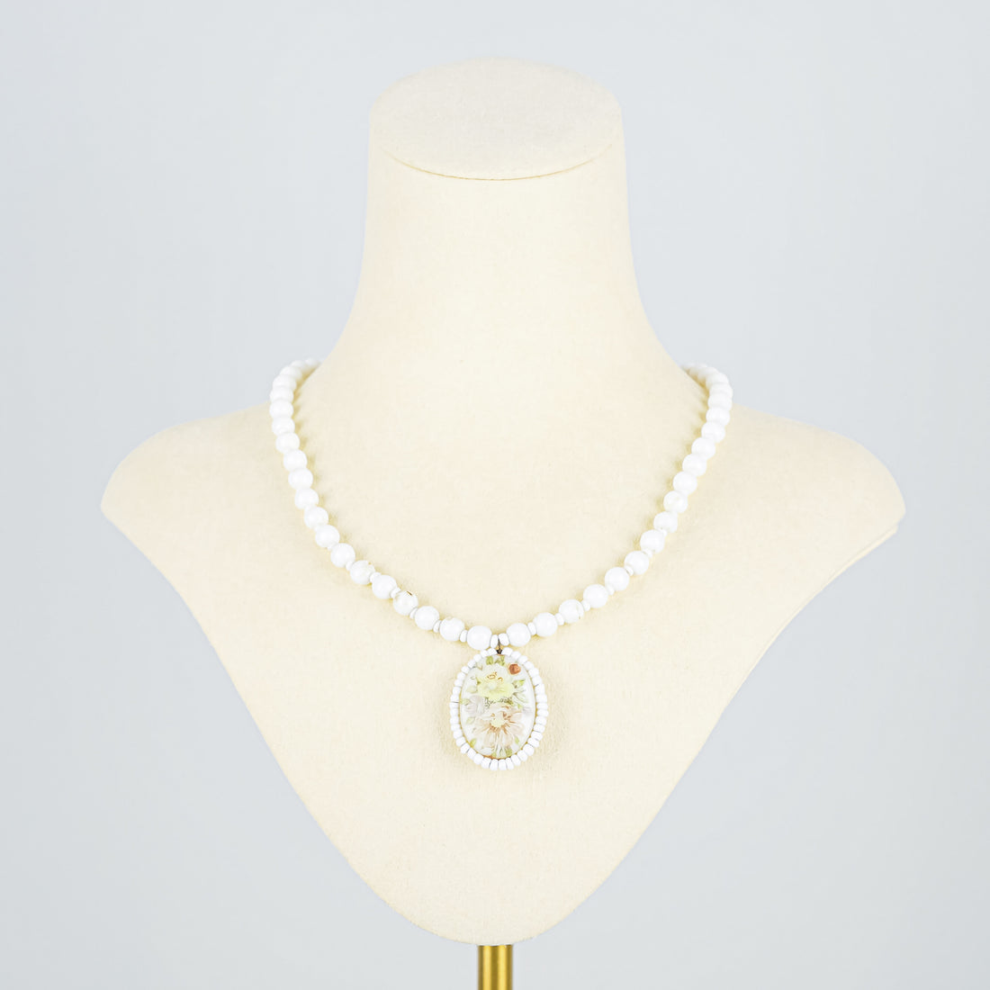 MIRIAM HASKELL Milk Glass Hand Painted Necklace