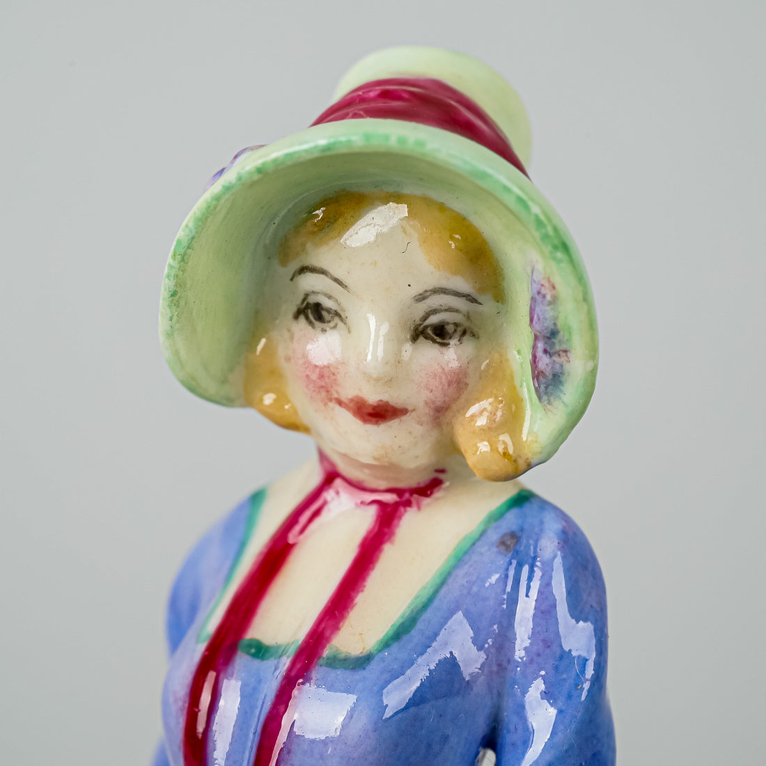 ROYAL DOULTON Figurine Pantalettes M15