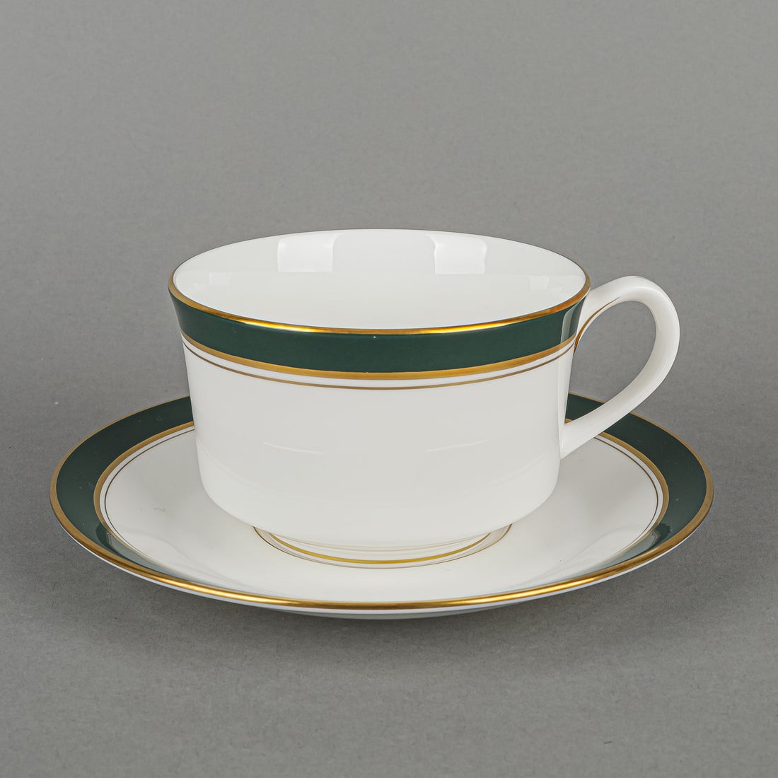 ROYAL WORCESTER Howard Green 8 Place Settings